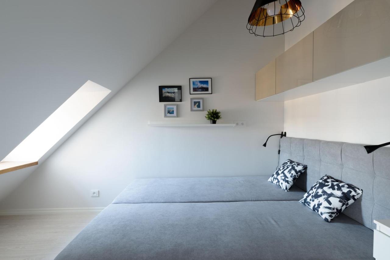 Apartmán Bright Attic Flat In The Centre Riga Exteriér fotografie